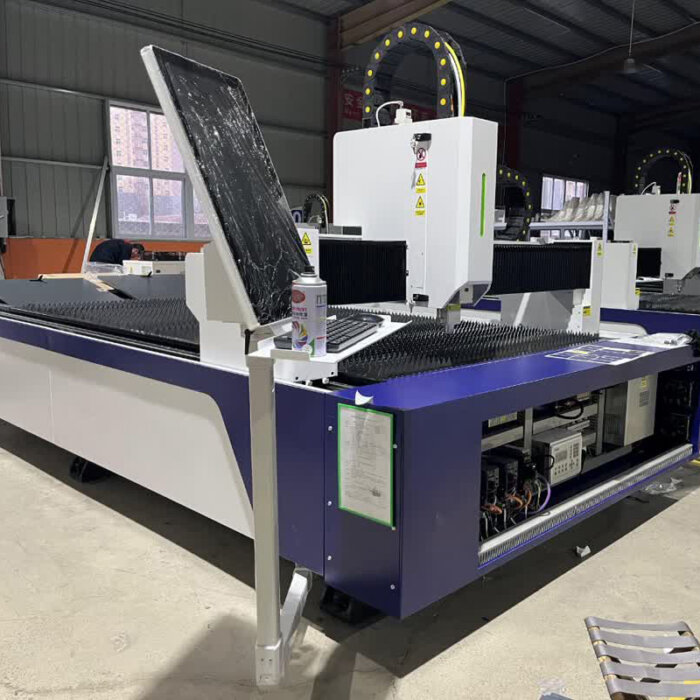 دستگاه برش لیزر فلزات 3kw